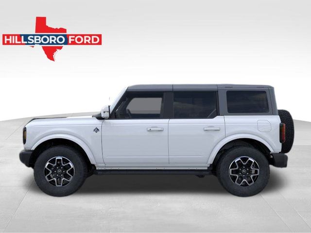 2024 Ford Bronco Outer Banks 3