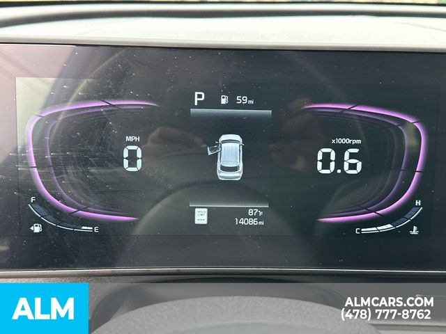 Used 2025 Black Kia EX image 31