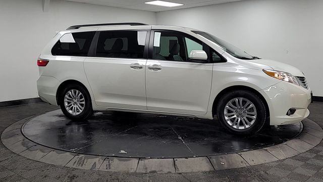 2015 – Toyota – Sienna
