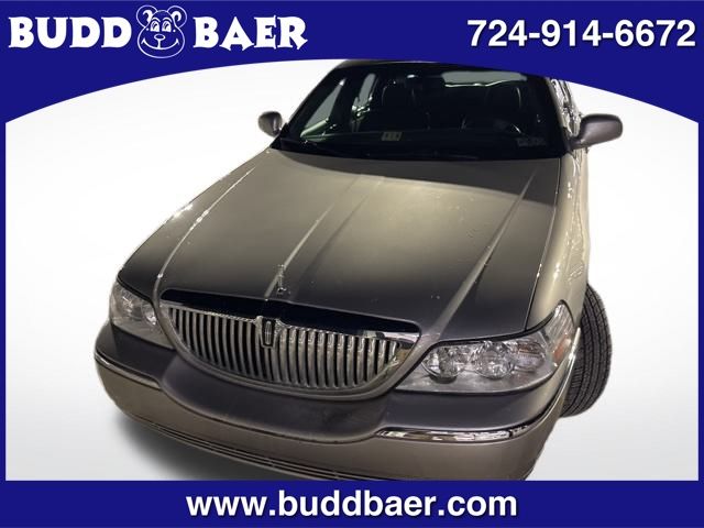 2007 Lincoln Town Car Signature Limited