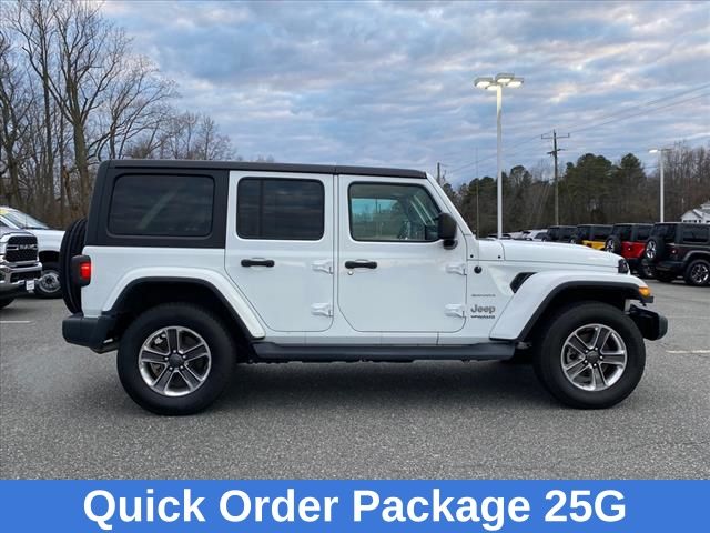 2021 Jeep Wrangler Unlimited Sahara 8