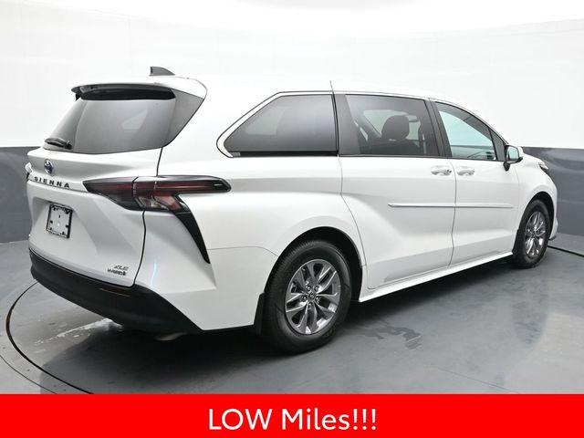 2024 Toyota Sienna XLE 6