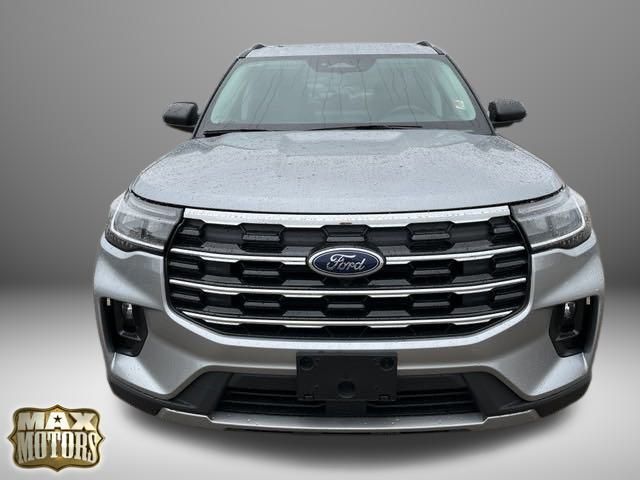 2025 Ford Explorer Active 2