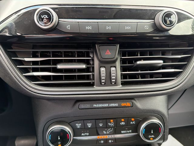 Used 2024 Red Ford Active image 22