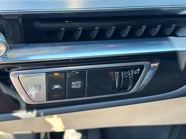 Certified Used 2025 Green Cadillac Luxury image 28