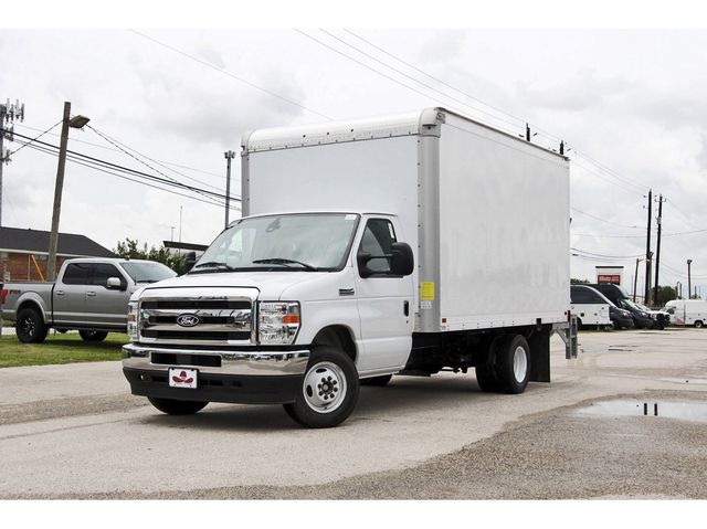2027 Ford E-Series DRW E-350 Super Duty 158 in WB's photo