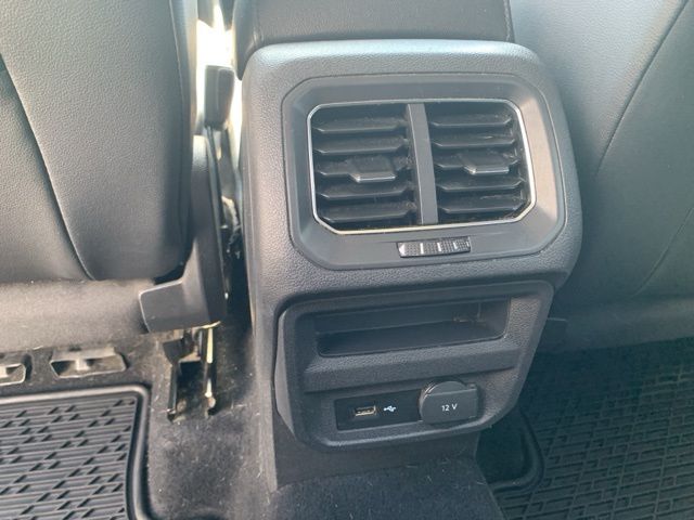 2018 Volkswagen Tiguan 2.0T SE photo