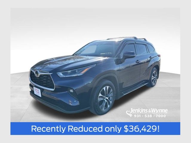 2021 Toyota Highlander XLE FWD