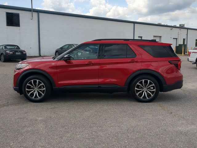 New 2026 Rapid Red Metallic Tinted Clearcoat Ford ST-Line image 10