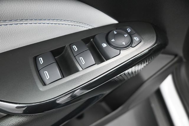 Used 2025 Chevrolet Trax SUV