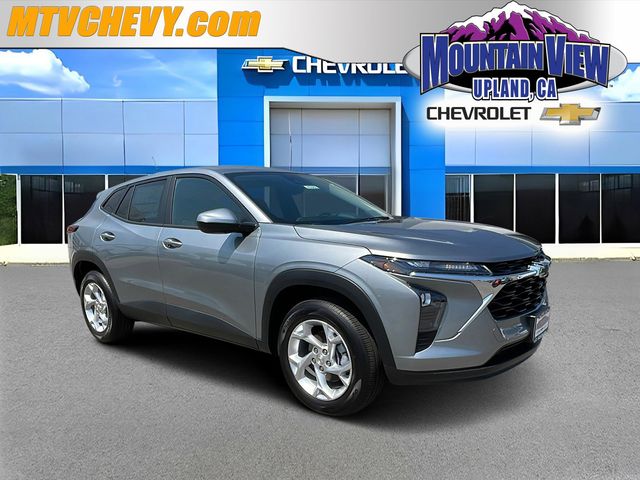 Sterling Gray Metallic 2026 Chevrolet Trax LS FWD SUV / Crossover Front-Wheel Drive 6-Speed Automatic