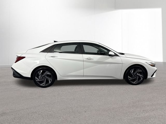 Used 2025 Hyundai Elantra For Sale in Indianapolis, IN