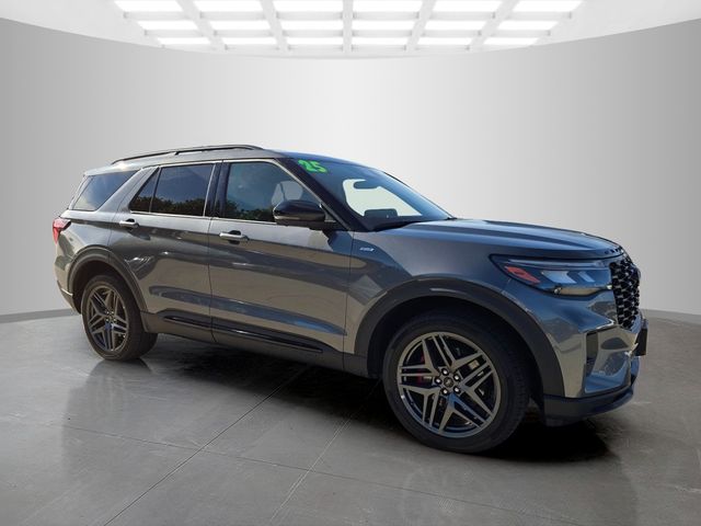 View vehicle photo 2