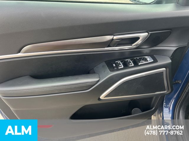 Used 2025 Black Kia S image 12