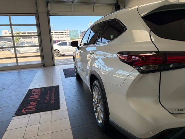 2025 Toyota Highlander Limited Beige at Gullo Toyota