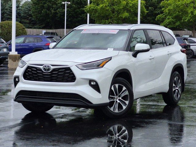 Used 2024 Toyota Highlander SUV