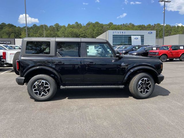 2024 Ford Bronco Outer Banks 2