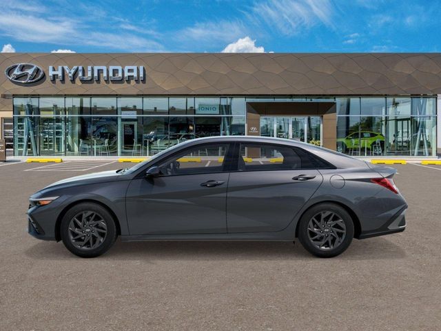 New 2026 Hyundai Elantra Hybrid Sedan