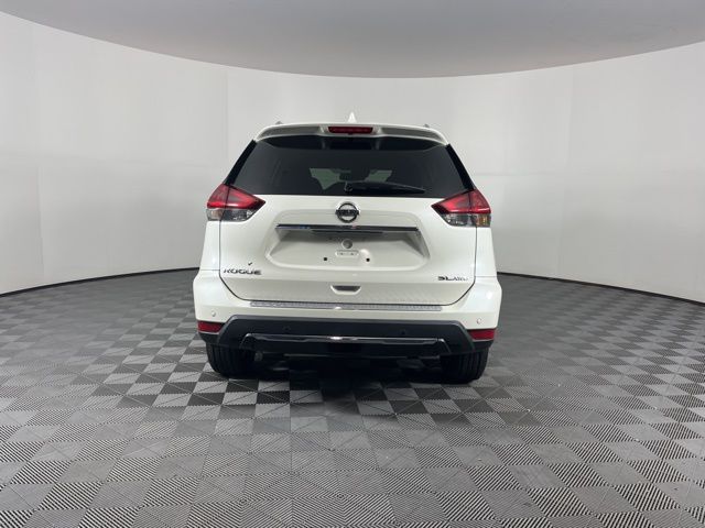 2019 Nissan Rogue SL 8