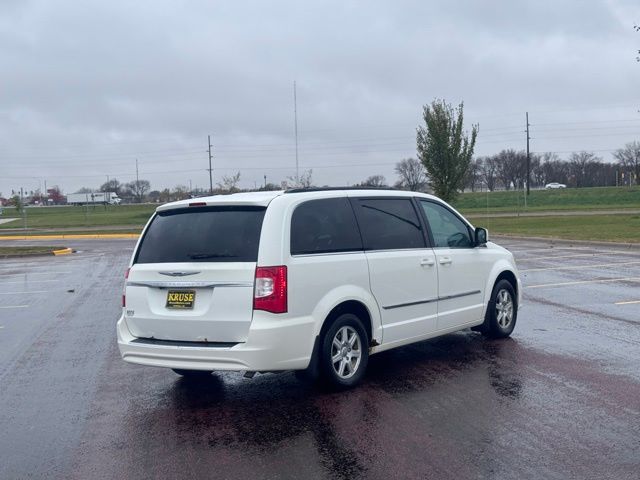 2012 Chrysler Town & Country Touring