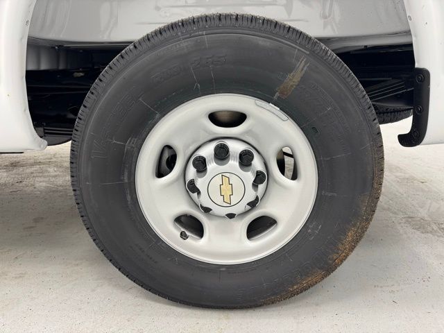 new 2026 Chevrolet Express 2500 car, priced at $52,386