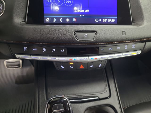 2021 – Cadillac – XT4