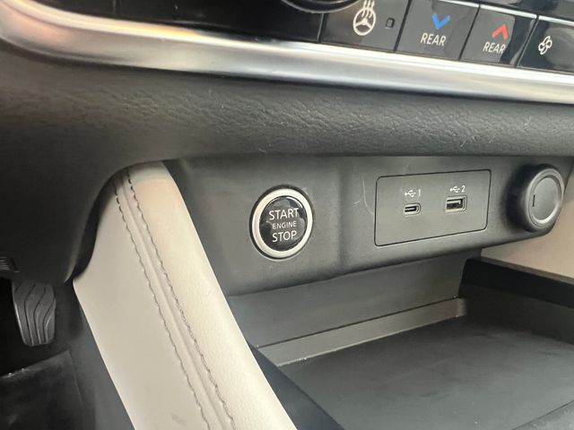2021 Pearl White Tricoat Nissan Rogue SL AWD SUV