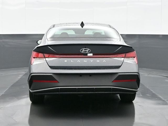 2025 Hyundai Elantra SEL 6