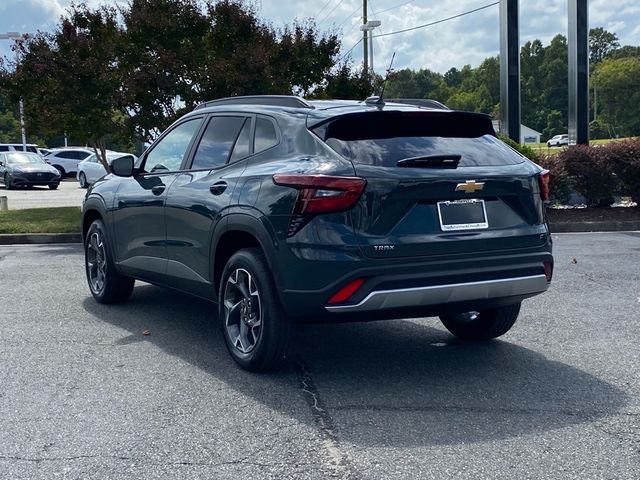 2025 Chevrolet Trax LT 3