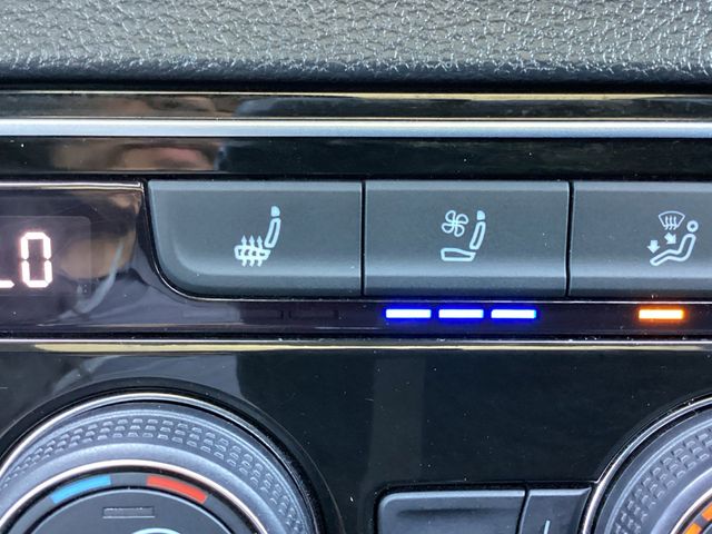 Used Car 2023 Volkswagen Atlas  3.6l V6 Sel Premium R-line For Sale Under $35,000 In San Antonio, Texas