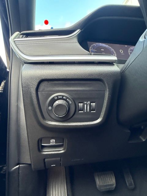 2024 Jeep Grand Cherokee L Altitude:46914A