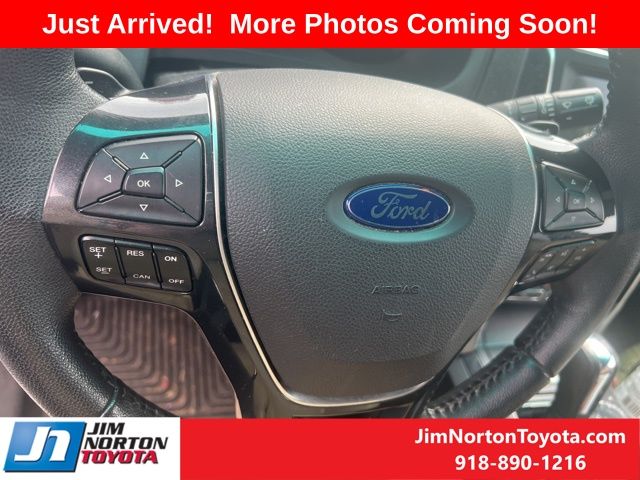 2017 Ford Explorer Limited 9