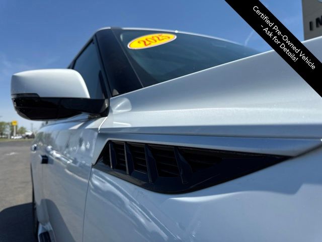 2025 INFINITI QX80 Sensory 4WD - Photo 25