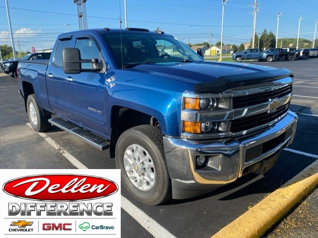 Deep Ocean Blue Metallic 2017 Chevrolet Silverado 2500HD Pickup Truck Four-Wheel Drive 6-Speed Automatic Overdrive