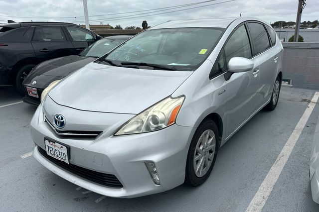 Classic Silver Metallic 2014 Toyota Prius v Wagon Front-Wheel Drive Continuously Variable Transmission