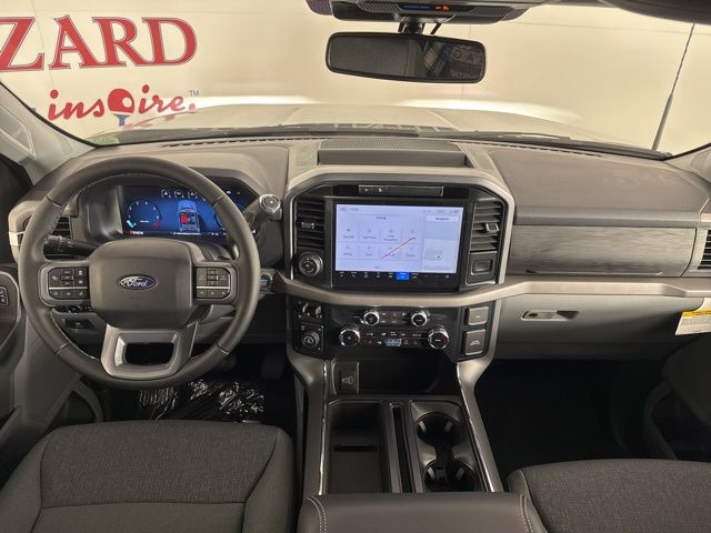 2025 Oxford White Ford F-150 XLT 4X4 Truck