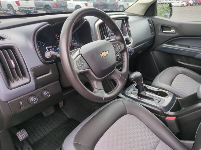 Used 2018 Black Chevrolet Z71 image 15