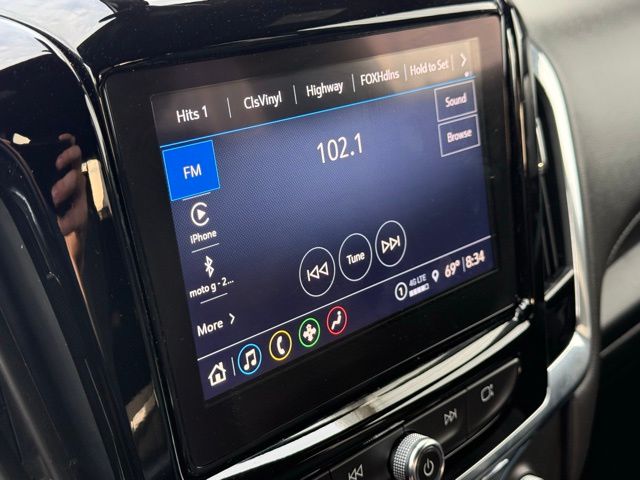 used 2023 Chevrolet Traverse car, priced at $26,197