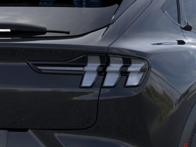 New 2026 Black Ford Select image 21