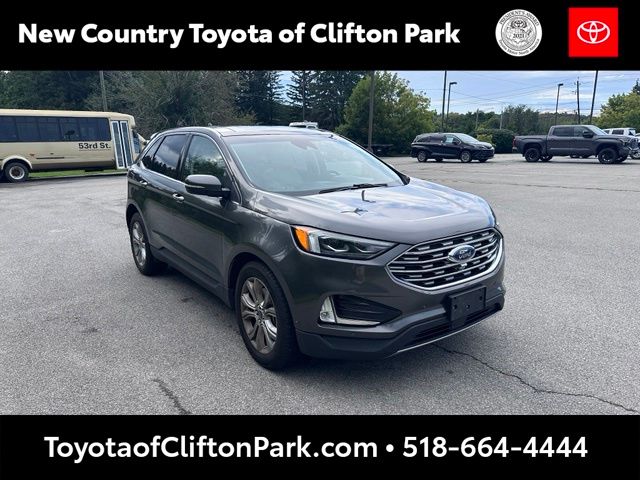 2019 Ford Edge Titanium AWD photo