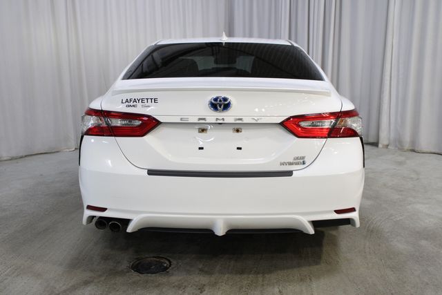 Used 2019 White Toyota SE image 30