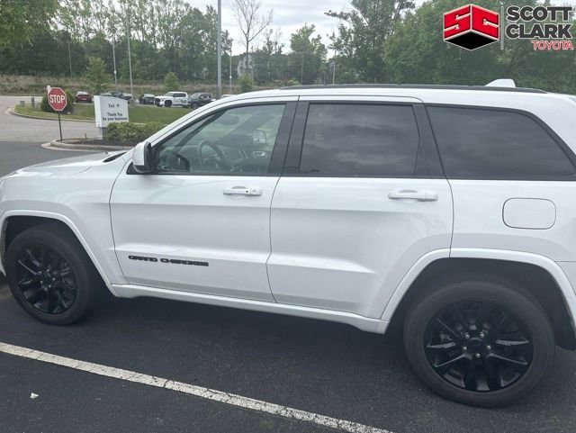 2020 Jeep Grand Cherokee Altitude 4WD's photo