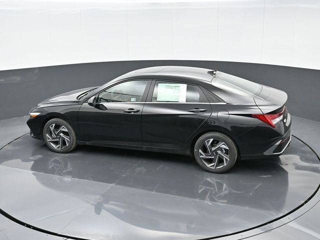 2025 Hyundai Elantra SEL 23