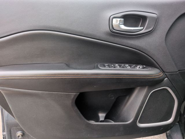 2020 Jeep Compass - Image 14