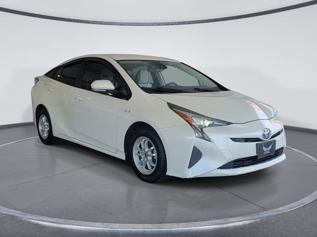White (Blizzard Pearl) 2018 Toyota Prius Hatchback Front-Wheel Drive Continuously Variable Transmission