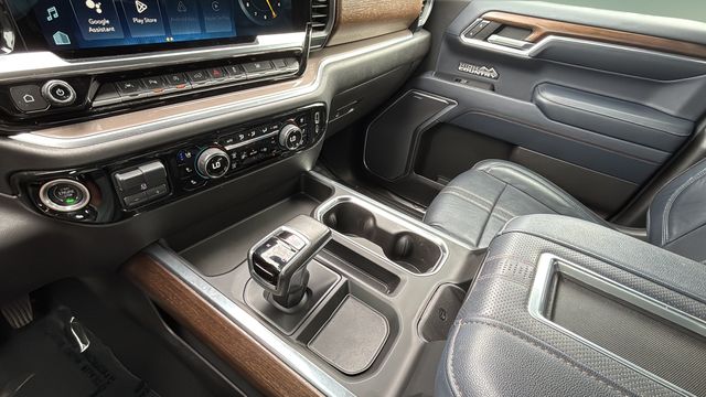 Used 2022 Beige Chevrolet High Country image 14