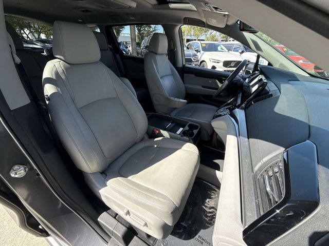 Used 2019 Honda Odyssey Van