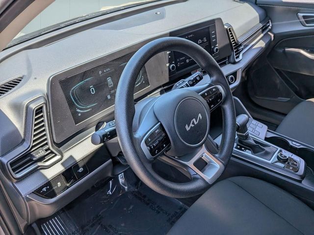 2025 Kia Sportage LX - Photo 10