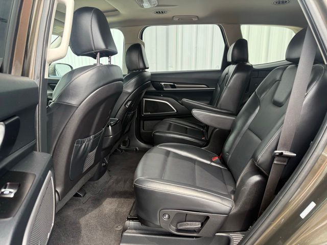 used 2025 Kia Telluride car, priced at $35,457
