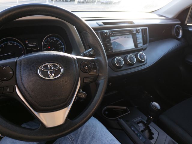 2018 Toyota RAV4 LE 27